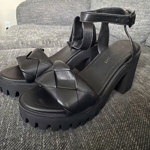 6.5 Madden Girl Women's G-Sense SF2480 Black Buckle Strap Platform Heel Sandals